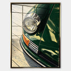 Obraz Headlight Halftone – Szkło akrylowe – Złota rama – Huephant