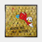 Obraz na płótnie Show Me The Money z komiksową kaczą postacią, monetami i tłem z banknotów, złoty wydruk galeryjny w stylu pop-art.