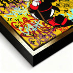 Obraz na płótnie Scrooge Cash. Nowoczesna sztuka i wydruk galeryjny pop-art ze Sknerusem McKwaczem, plikiem banknotów, graffiti i luksusowym monogramem.