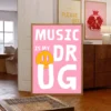 plakat music is my drug drewniana rama trendy poster obraz na ścianę w nowoczesnym stylu dekoracja ścienna do salonu